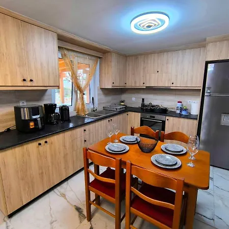 Glyki Canyon بيت للعطل