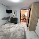 Glyki Canyon Case de vacanță