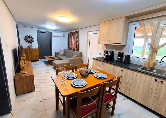 Glyki Canyon Holiday home